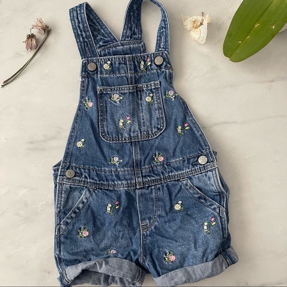 GAP Other - Baby gap shortalls overalls with floral embroidery size 3T